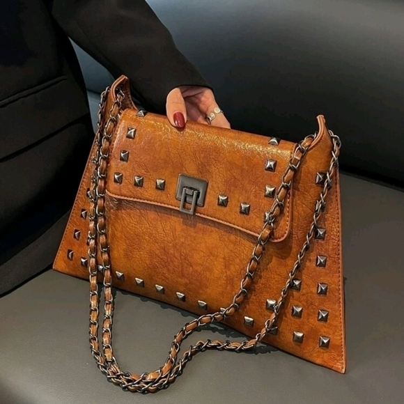 Shouder Bag - Picture 4 of 9